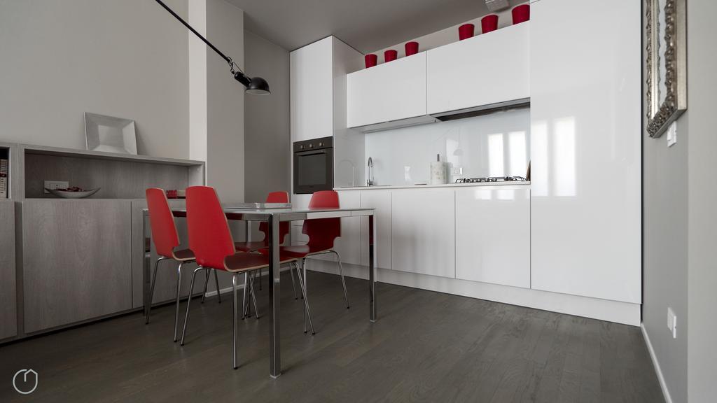 Ferienwohnung Italianway-Settembrini Mailand Zimmer foto